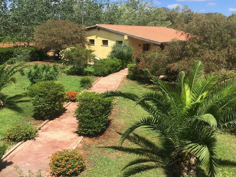 אלגהרו Agriturismo Baratz מלון