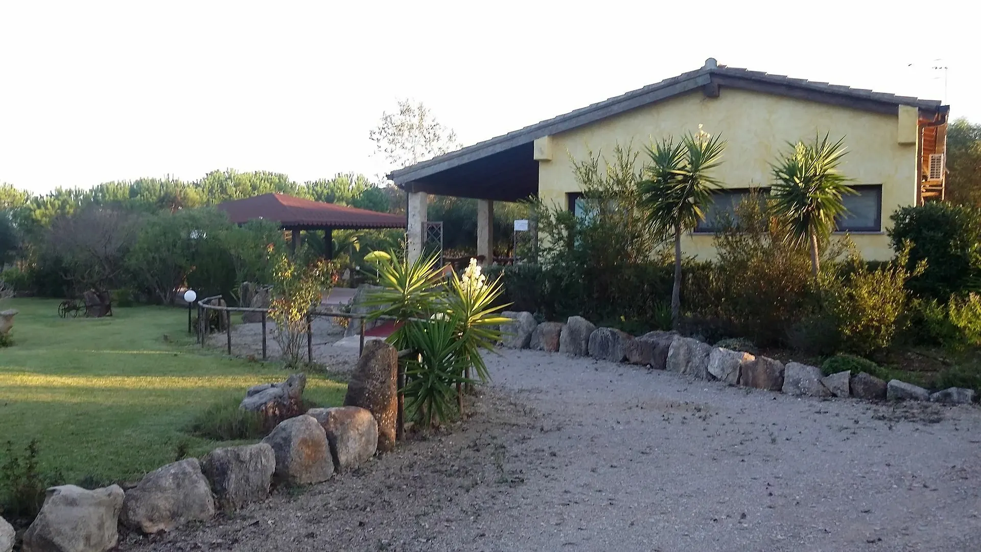 מלון אלגהרו Agriturismo Baratz